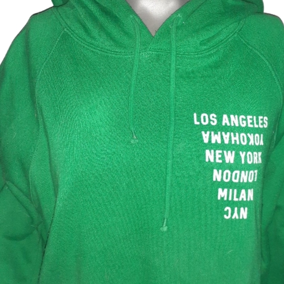 Forever 21 green sweatshirt - Picture 2 of 4